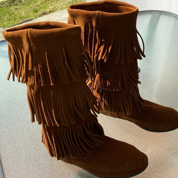 MINNETONKA STYLE 1632 PULL ON BOOT MOCCASINS SIZE 8 - Picture 3 of 7